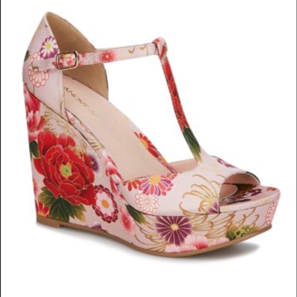 Wedges - Picture 2 of 4